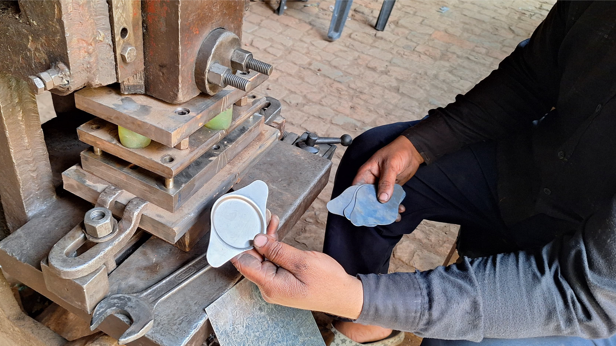 Tea Infuser with Dual-use Coaster Lid